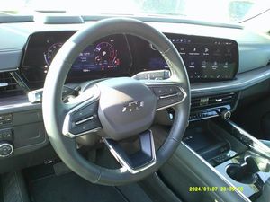 CHEVROLET SUBURBAN Z71 - 8