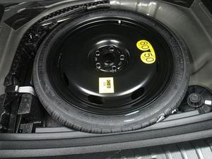 VOLKSWAGEN TAOS SE - 8