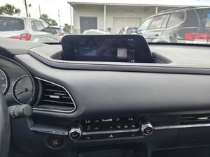 صورة مصغرة 22 لـ 2025 Mazda CX-30 2.5 S CARBON EDITION