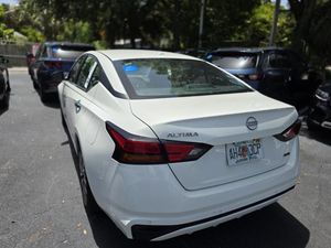 2025 Nissan ALTIMA SV 照片 2