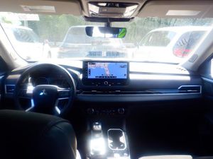 MITSUBISHI OUTLANDER SE - 4