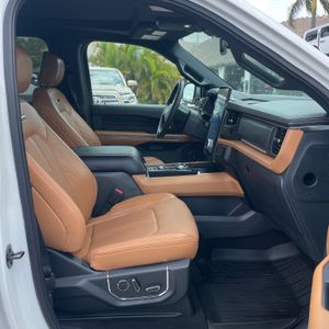 2024 FORD EXPEDITION PLATINUM — миниатюра 24