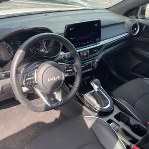 2022 KIA FORTE GT-LINE — миниатюра 28