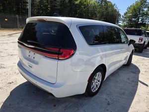 CHRYSLER PACIFICA TOURING L - 2