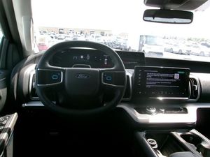 FORD EXPEDITION ACTIVE - 4