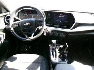 CHEVROLET TRAX LS - 4