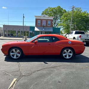 DODGE CHALLENGER SRT8 - 2