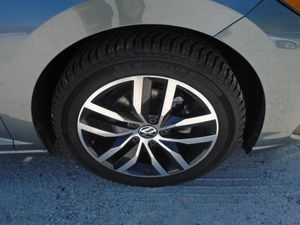 VOLKSWAGEN JETTA SE - 10