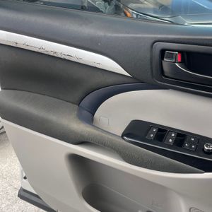 صورة مصغرة 55 لـ 2019 Toyota HIGHLANDER LE