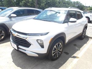 2025 Chevrolet TRAILBLAZER LT photo 1