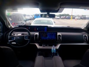 FORD EXPEDITION ACTIVE - 4