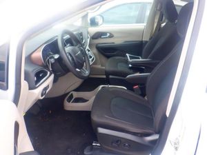 CHRYSLER VOYAGER LX - 3