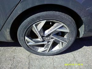 HYUNDAI ELANTRA SE - 10