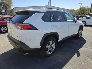 TOYOTA RAV4 - 2