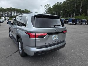 صورة مصغرة 30 لـ 2025 Toyota SEQUOIA SR5
