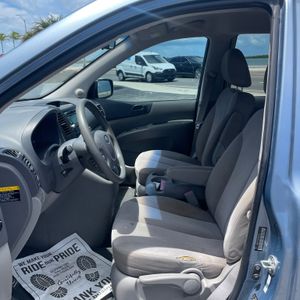 صورة 24 لـ 2012 KIA SEDONA LX