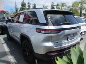 2025 JEEP GRAND CHEROKEE ALTITUDE — миниатюра 19