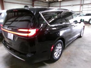 CHRYSLER PACIFICA SELECT - 2