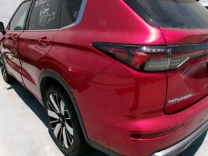 2025 Mitsubishi OUTLANDER 缩略图 16