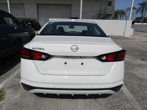 2025 Nissan ALTIMA SV 照片 19