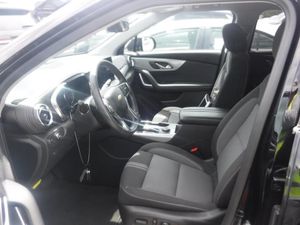 صورة 3 لـ 2025 Chevrolet BLAZER LT