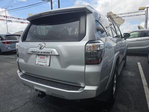 TOYOTA 4RUNNER - 2