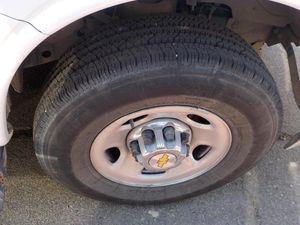 CHEVROLET EXPRESS PASSENGER LT - 9