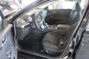 صورة 3 لـ 2025 Nissan ALTIMA SV