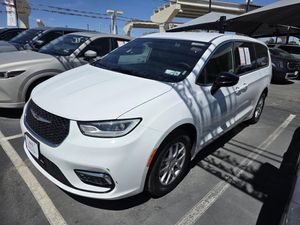 CHRYSLER PACIFICA SELECT - 1