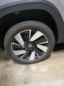 صورة 8 لـ 2025 Volkswagen ATLAS CROSS SPORT 2.0T SE W/TECHNOLOGY