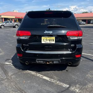 2017 JEEP GRAND CHEROKEE OVERLAND — фото 4