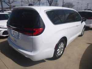 CHRYSLER PACIFICA SELECT - 2