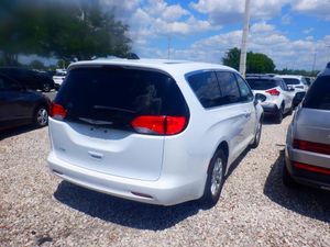 CHRYSLER VOYAGER LX - 2