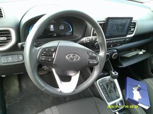 HYUNDAI VENUE SE - 8