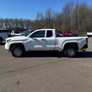 TOYOTA TACOMA SR - 2