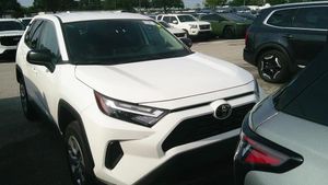 2025 Toyota RAV4 LE 缩略图 18