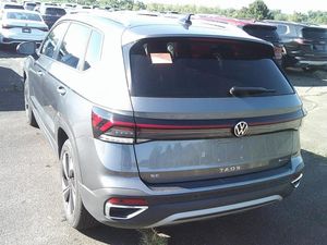 صورة 27 لـ 2025 Volkswagen TAOS SE