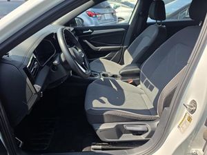 2025 Volkswagen JETTA SPORT — фото 3