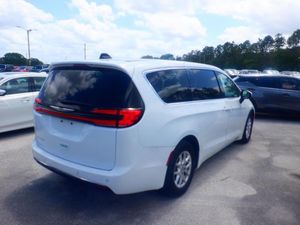 CHRYSLER PACIFICA TOURING L - 2