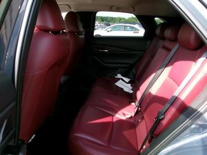 صورة 16 لـ 2025 Mazda CX-30 2.5 S CARBON EDITION