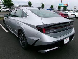 2025 Hyundai SONATA SEL 缩略图 18