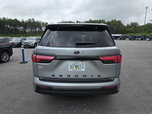 صورة مصغرة 26 لـ 2025 Toyota SEQUOIA SR5