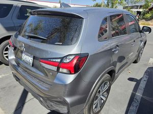 2025 Mitsubishi OUTLANDER SPORT SE 照片 2