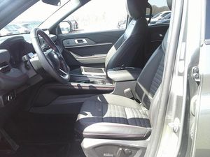 FORD EXPLORER ST-LINE - 3