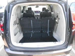 CHRYSLER PACIFICA TOURING L - 6