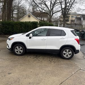 CHEVROLET TRAX LS - 2