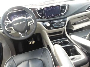 CHRYSLER PACIFICA LIMITED - 8