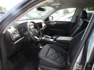 صورة 3 لـ 2025 Volkswagen ATLAS 2.0T SE W/TECHNOLOGY