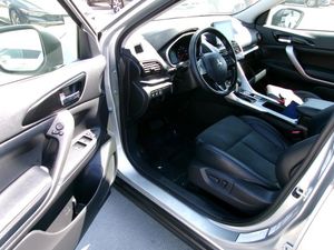 2025 Mitsubishi ECLIPSE CROSS SE 照片 3