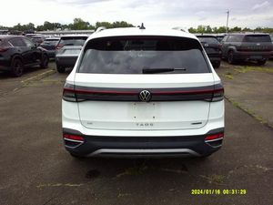 صورة 18 لـ 2025 Volkswagen TAOS SE